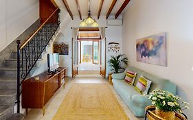 Can Moranta By Localite